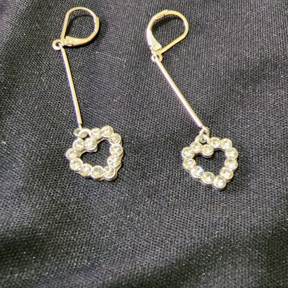 Sparkling heart earrings